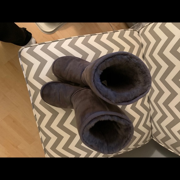 Genuine Ugg Tall Boots - Picture 3 of 3